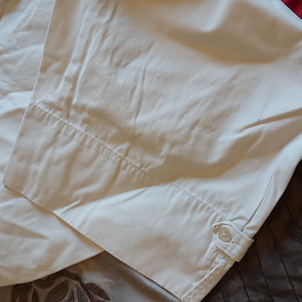 Essentials Cream Capri's - Picture 3 of 5